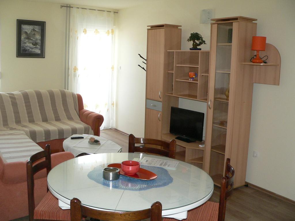 Apartament D *